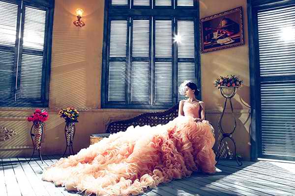3 Celebrity Wedding Flower Designs Worthy of Stealing