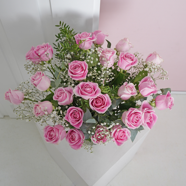 Valentine 24 Luxury La Vie En Rose Vase
