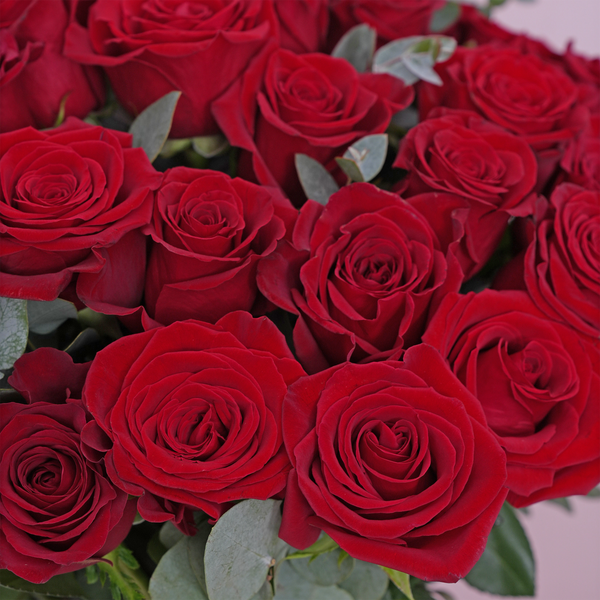 Valentine 50 Magnificat La Vie En Rouge Vase