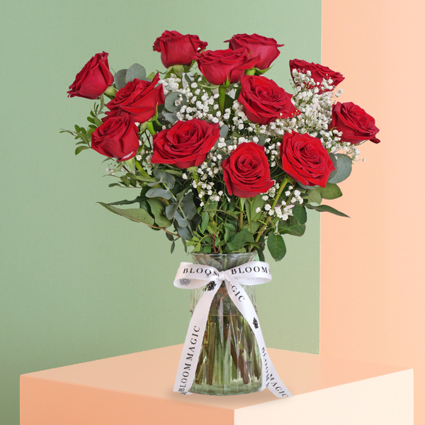 Valentine 12 La Vie En Rouge Vase