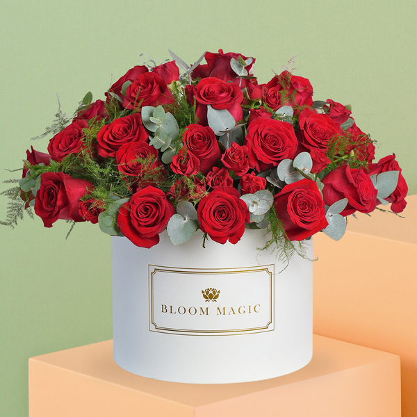 Valentine 24 Luxury La Vie En Rouge Hatbox