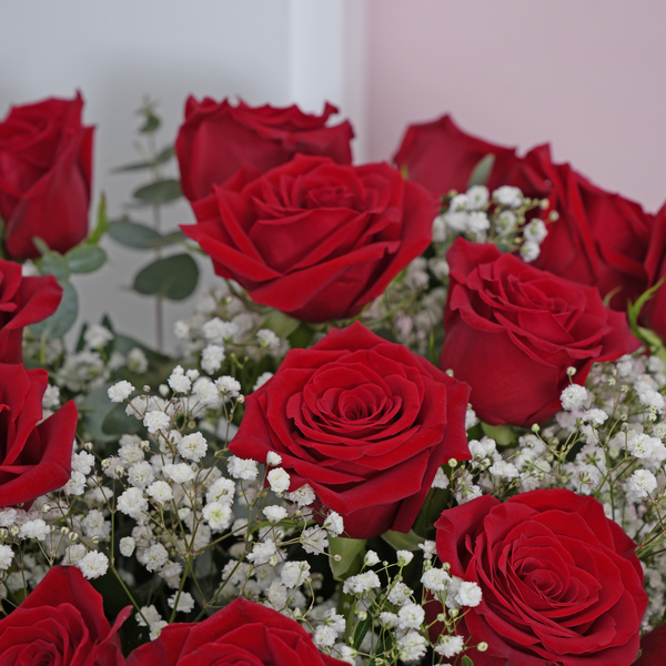 Valentine 24 Luxury La Vie En Rouge Vase