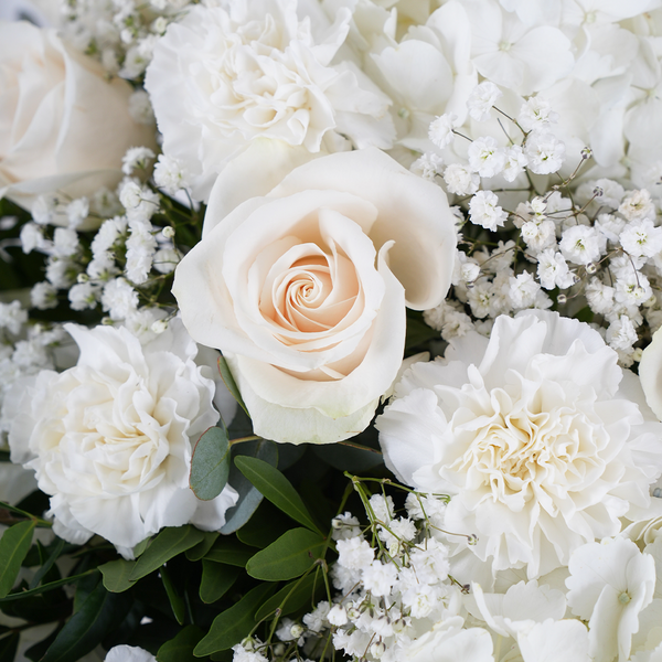 Mother's Day White Jardin Enchanté