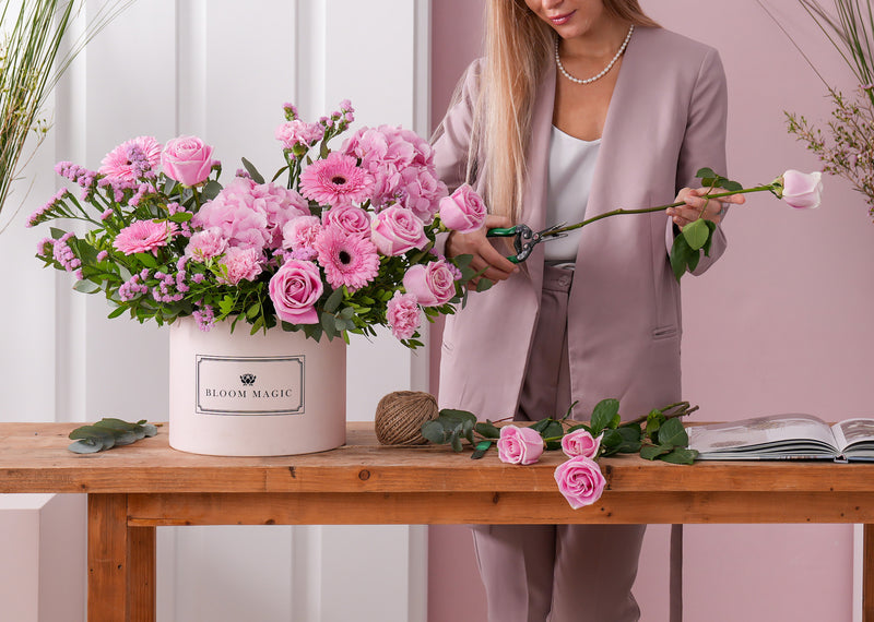 The Art of Floral Color Combinations: A Guide to Creating Stunning Arrangements