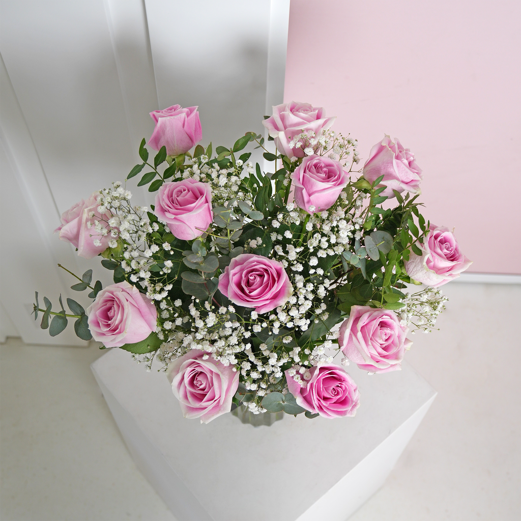 Women's Day 12 La Vie En Rose Vase