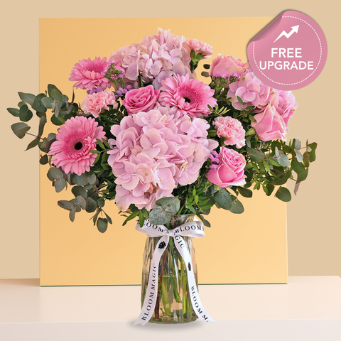 Mother's Day Pretty Pink Les Pétales d'Amour Vase