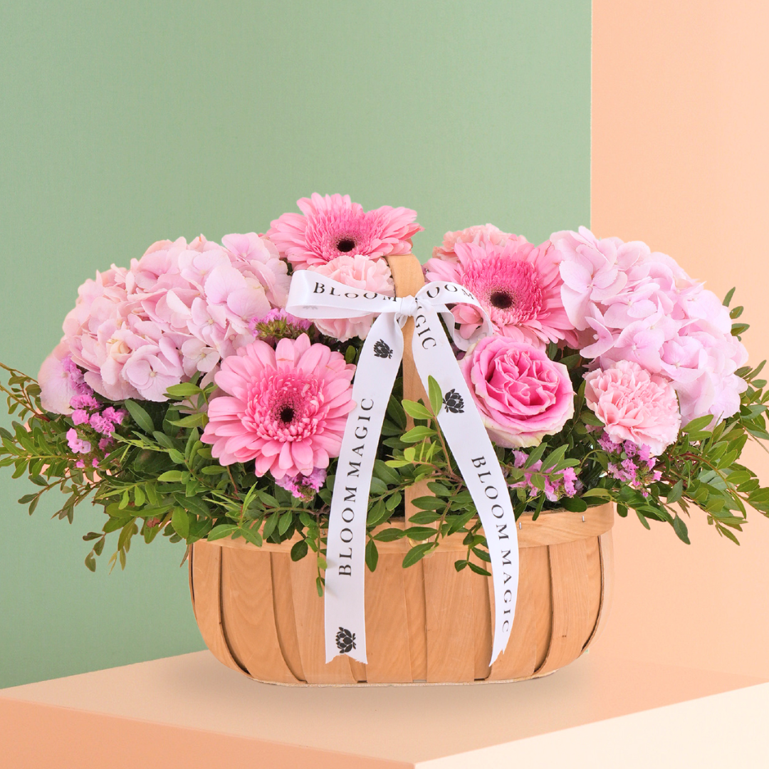 Mother's Day Pretty Pink Les Pétales d'Amour