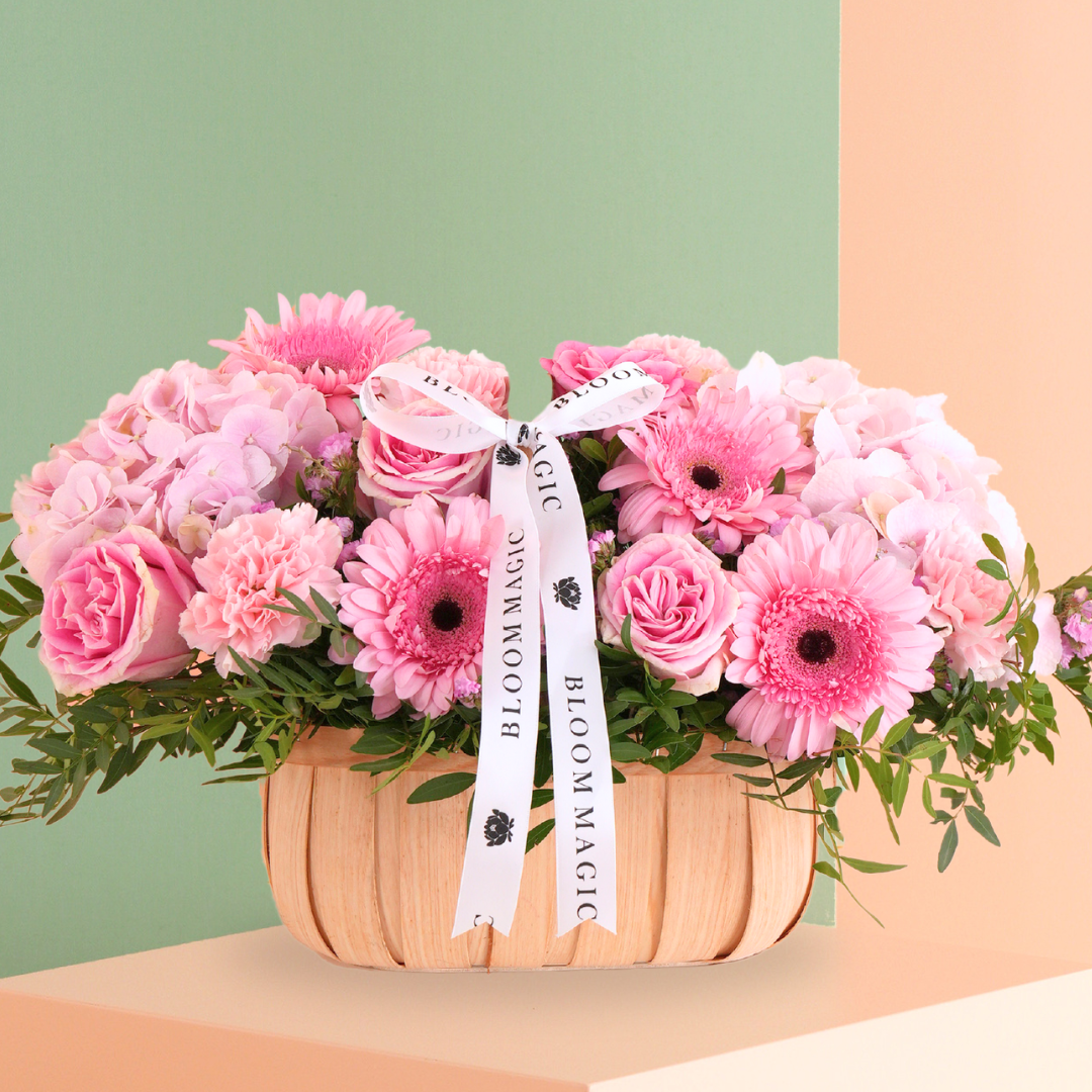 Mother's Day Pretty Pink Les Pétales d'Amour