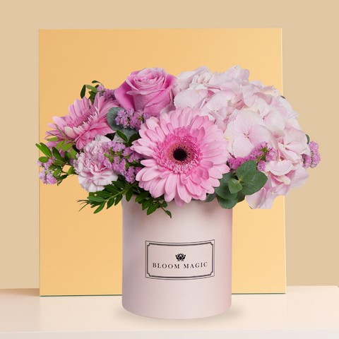 Mother's Day Pretty Pink Les Pétales d'Amour Hatbox